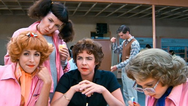 Nieuwe beelden 'Grease'-serie van Paramount+
