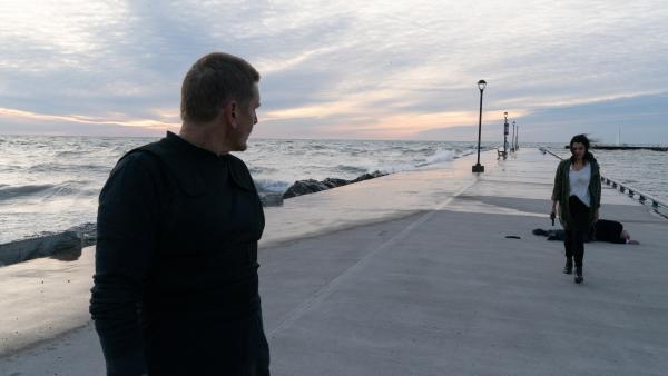 Netflix wint streamingsoorlog om deze prestigieuze dramaserie gebaseerd op absolute bestseller, andere streamers grijpen mis!