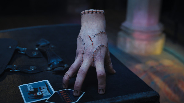 'Thing' in 'Wednesday' is een echte hand, geen computeranimatie!