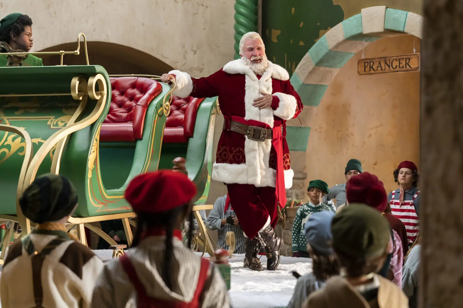 Disney+ sta già introducendo la seconda stagione della serie fantasy, The Santa Clauses