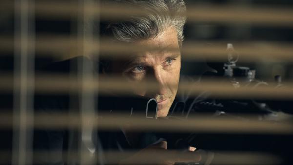 Steengoede nieuwe miniserie 'Memory of a Killer' met glansrol voor Patrick 'McDreamy' Dempsey