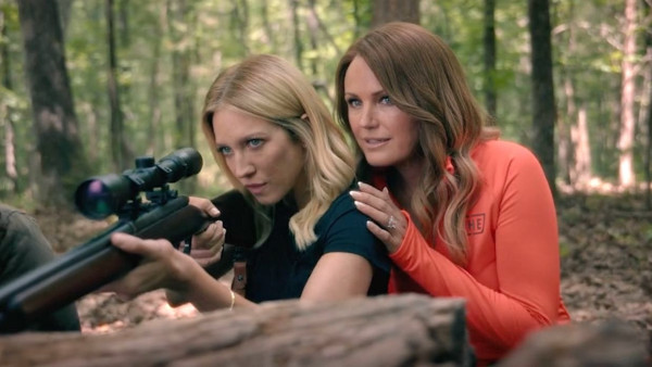 Liefhebbers van de erotische thriller 'The Hunting Wives' opgelet: Netflix komt met goed nieuws