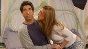Bizarre reünie Jennifer Aniston en David Schwimmer van 'Friends' in gloednieuwe commercial