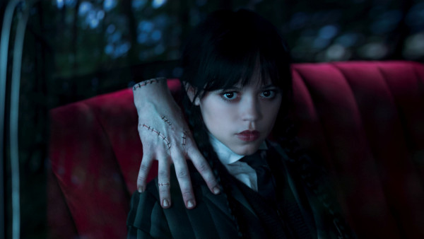 Dit is de meest dodelijke en bloedstollende Addams in de Netflix-fantasyhit 'Wednesday'