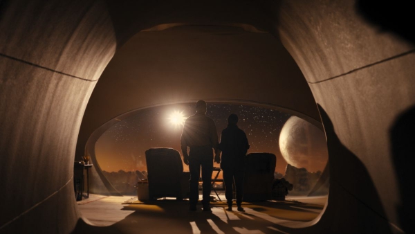 Zien! Trailer voor grote scifi-serie 'Night Sky'