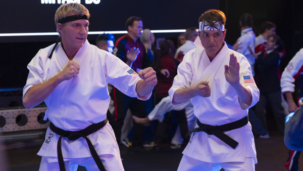 'Cobra Kai' op stelten: bijtincident zorgt voor explosieve ruzie én ontslag!