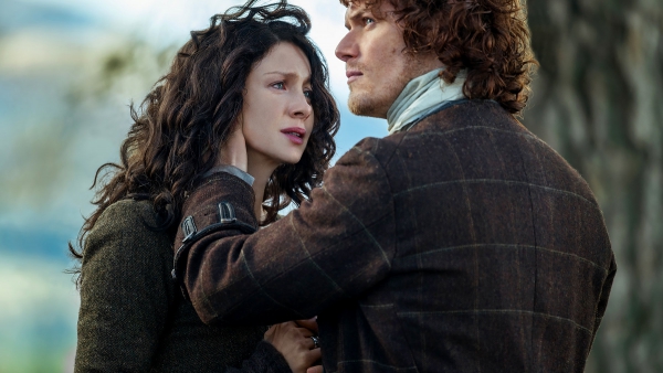 Seizoen 8 van 'Outlander' krijgt uitgebreide intro