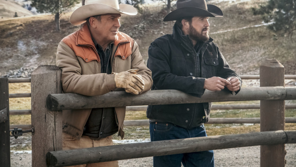 'Yellowstone'-maker Taylor Sheridan klaagt acteur uit de serie aan (en het is niet Kevin Costner)