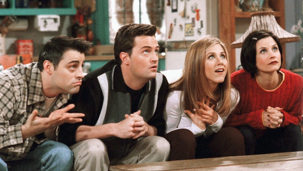 Het scheelde niet veel of er werden meerdere 'Friends'-sterren ontslagen