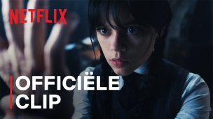 Wednesday Addams vs. Thing | Officiële clip | Netflix